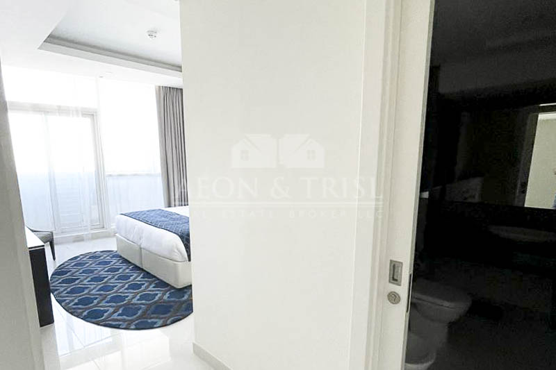 3 BR Luxury Apartment with Full Burj Khalifa view-pic_6